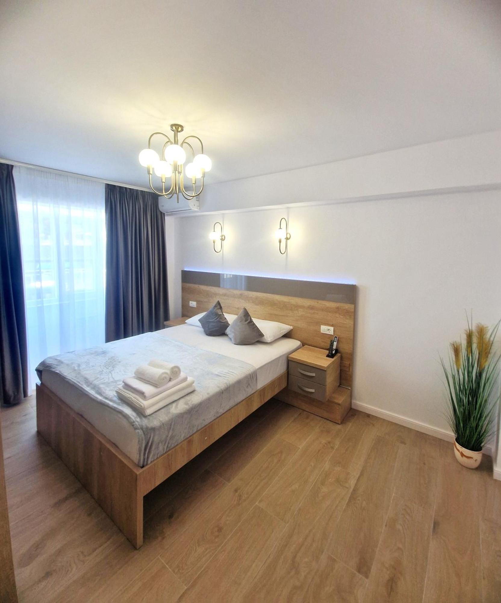 Ultracentral Luxury Apartament Curtea De Arges Luaran gambar